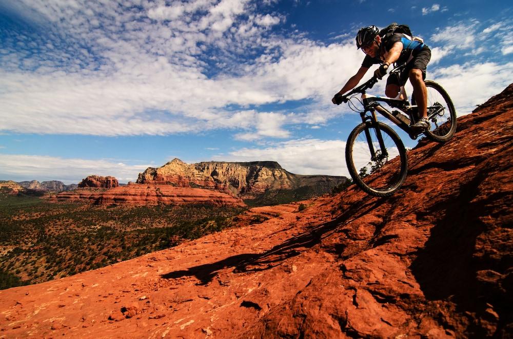 Grace Cafayate Ξενοδοχείο Εξωτερικό φωτογραφία A mountain biker in Sedona, Arizona