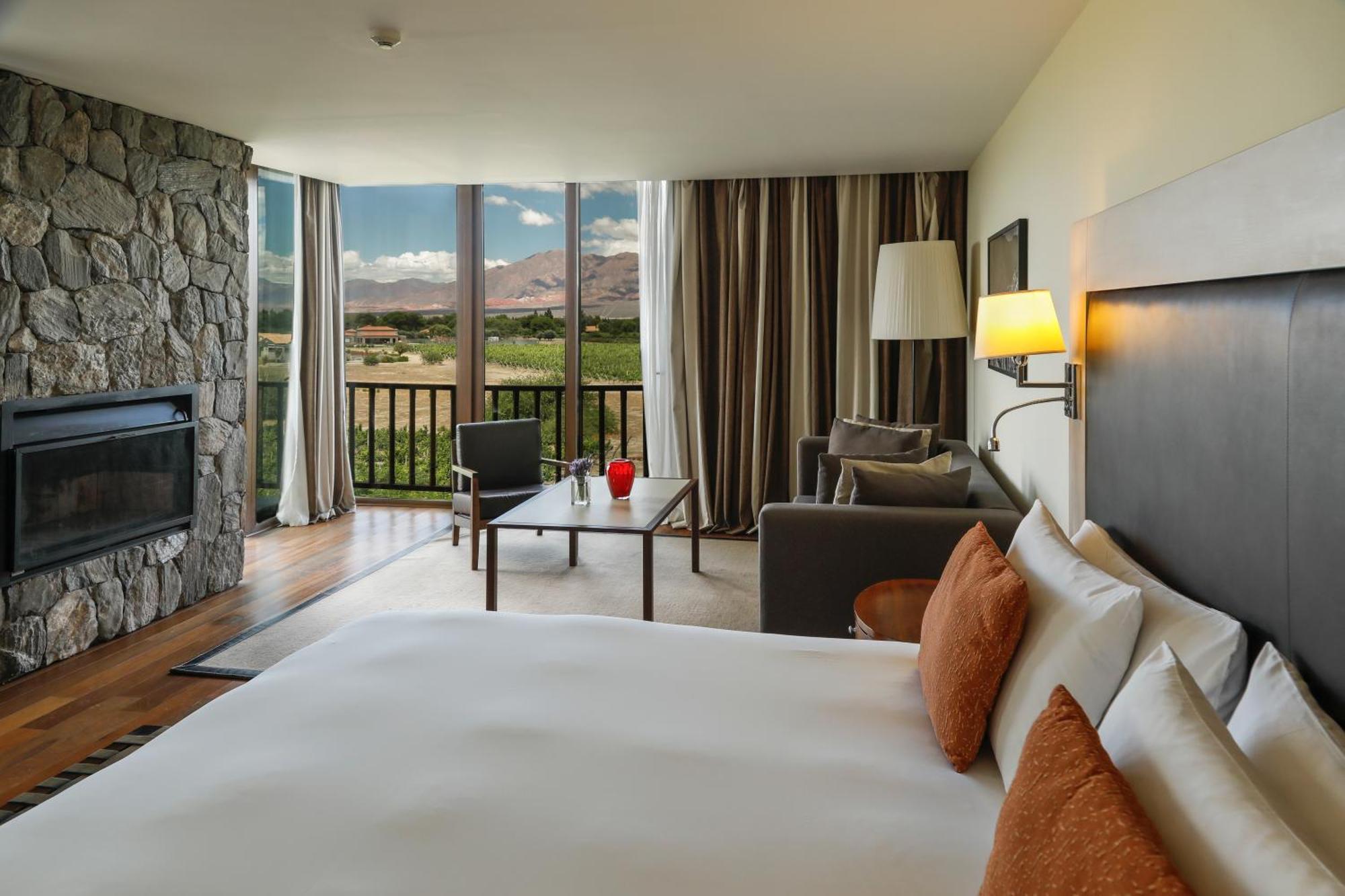 Grace Cafayate Ξενοδοχείο Εξωτερικό φωτογραφία A room at the hotel